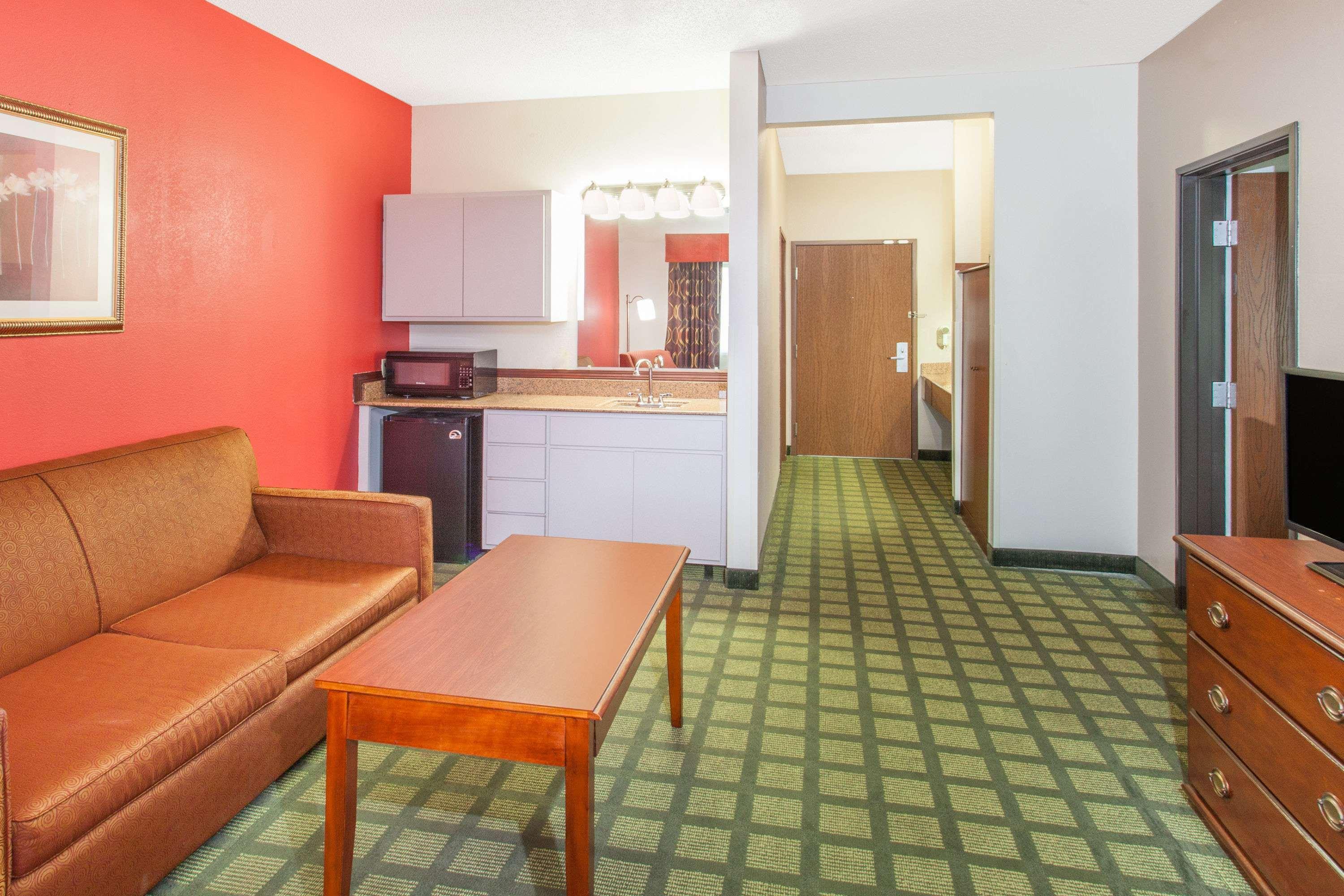 Ramada Limited Decatur Hotell Forsyth Eksteriør bilde